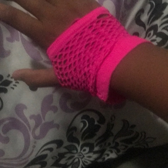 Hand glove for kiddos - Picture 1 of 1